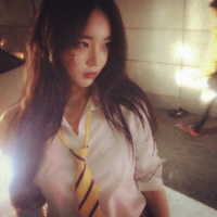 时间比爱强悍忘记什么不难(森系唯美意境小清新女生头像)