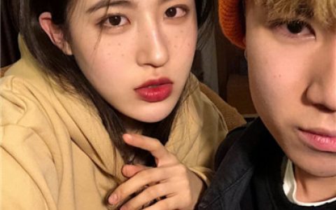 我不相信爱情只相信你(唯美中系清新情侣头像)