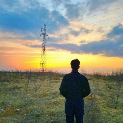 情侣头像背影一人一张一个人(热门情侣头像背影一男一女)图1
