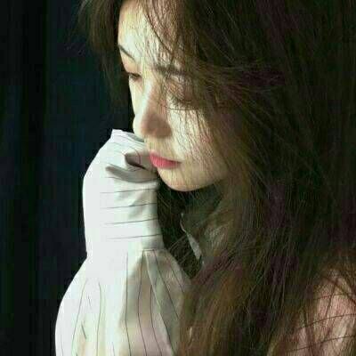 所有重逢都不如初遇(美女侧面头像图片唯美气质)