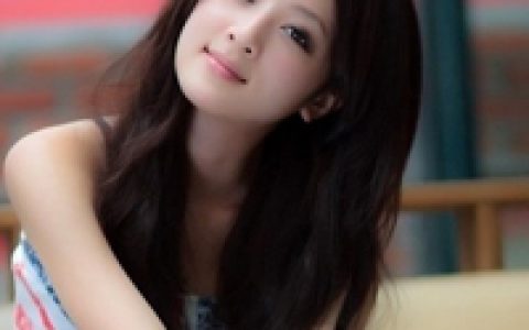 难以形容的心跳(气质长发女生抖阴头像)
