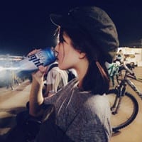 你对我笑一笑心就融化了(活泼开朗的抖阴女生头像)