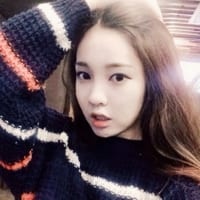 我服输不是不坚强是选择遗忘(好看到爆的女生微博头像)