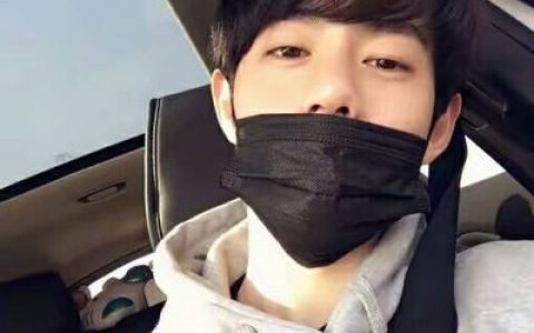 用我青春时光拼我今生辉煌(戴口罩的男生头像阳光帅气)