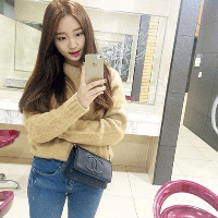 你一笑温婉我一念入魔(清爽干净的长发女生头像)