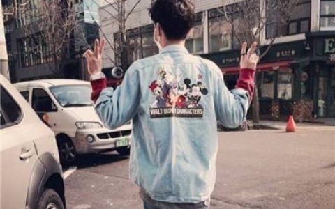 有你在我就特别地满足(男生头像背影阳光帅气图片大全)