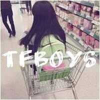 我陪你爱tfboys(tfboys头像女生专用带字的)