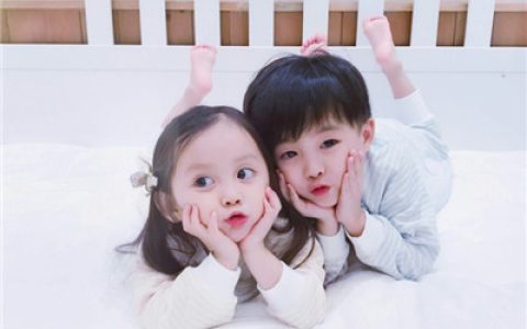 喜欢就争取得到就珍惜(可爱萌娃小孩情侣头像高清图片)