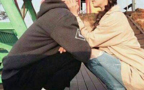 情侣头像一男一女(高清微博头像幸福亲吻情侣一对两张)