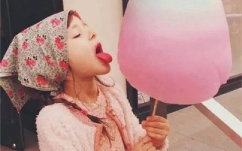 喜欢笑的女孩胸都很大(最火女生萌娃图像大全可爱)