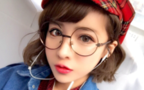 你的这般那般都已在我心底(时尚好看的抖阴头像女生)