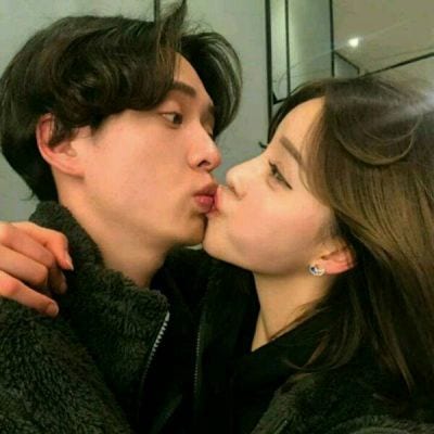 暗恋永远比失恋好(超幸福情侣甜蜜亲吻合照一对贴吧头像)