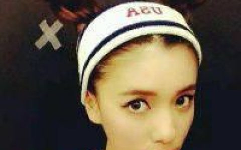 一个人失眠全世界失眠(有点神经质的陌陌女生头像)