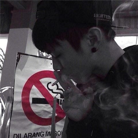 成熟有魅力的男生快手头像(480×480快手头像男生霸气欧美范)