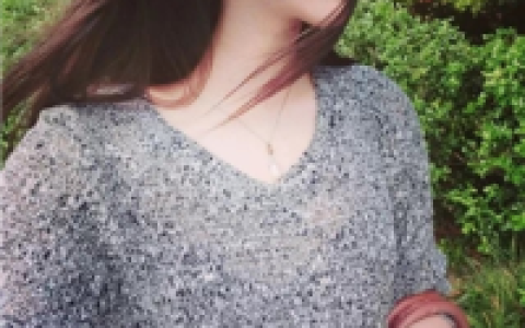 我不想最后只有回忆陪着我(女生长发意境头像好看的)