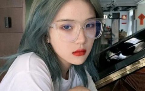 先取悦自己再照顾人生(简单干净又很清冷的女生头像大全)