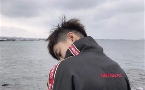 超酷超拽的男生快手头像(480×480快手头像男生霸气超拽)