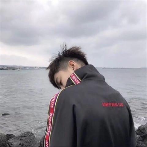 超酷超拽的男生快手头像(480×480快手头像男生霸气超拽)