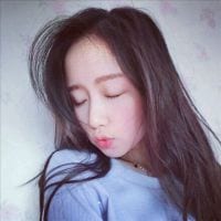时间是贼偷走一切(女生头像简单小清新)