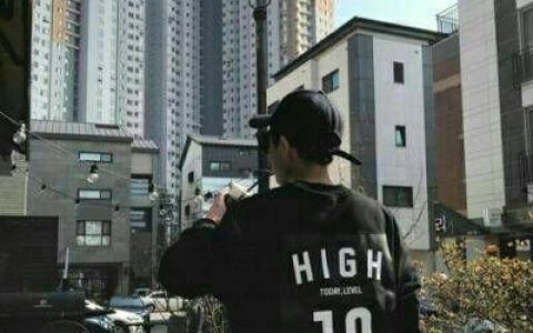 只是想得太复杂(男生霸气侧脸高清头像最新)
