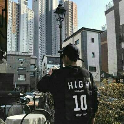 只是想得太复杂(男生霸气侧脸高清头像最新)