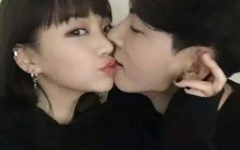 总是想莫名其妙的关心你(超拽甜蜜个性情侣头像合照一人一张)