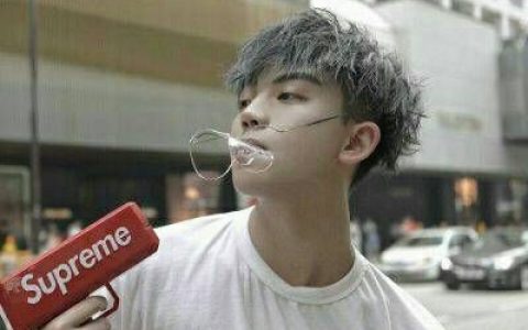 酷到没有软肋(好看的男生头像酷酷的像真人高清)