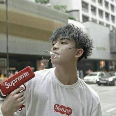 酷到没有软肋(好看的男生头像酷酷的像真人高清)
