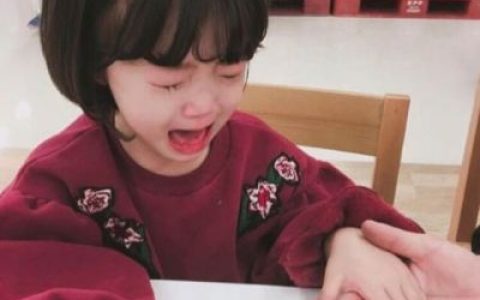 爱哭也爱笑的可爱萌娃头像(萌翻了的高清小女孩头像超好看)