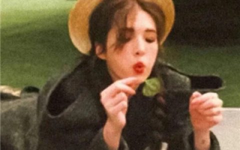 心动的感觉就是等你给我发消息(精选最新复古风高颜值女生头像)