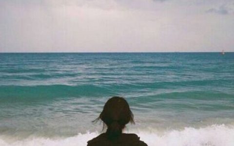 能处就处不能处就别装(个性好看的情侣背影头像一男一女)