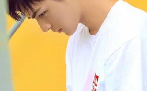 有意境带点伤感的男生头像(最新版最帅男生图片伤感大全)