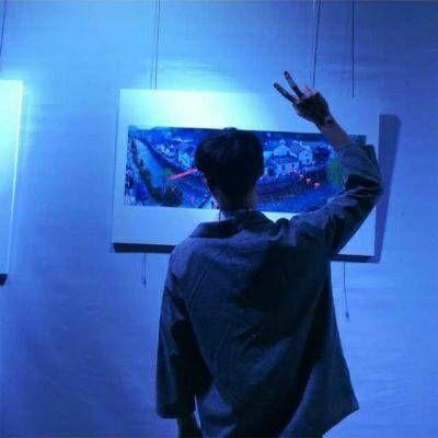 有段故事叫我离不开你(一男一女情侣头像背影图片最新版)