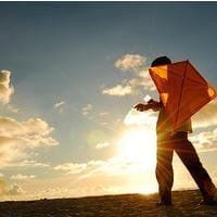 阳光下系列帅气男生背影头像(孤单落寞的男生背影头像大全)