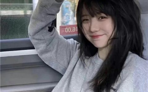 趁年轻多和有趣的人一起玩耍(女生头像小清新超级好看)