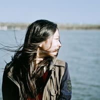 自己都是薄凉之人如何温暖他人(小清新意境女生风景头像)