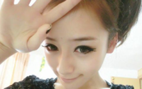 快乐阳光的抖阴个性头像(自信满满的女生头像)