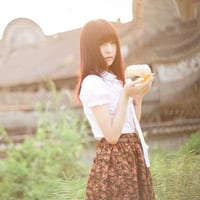 怕你被别人喜欢更怕你喜欢上别人(最新抖阴唯美意境女生头像)