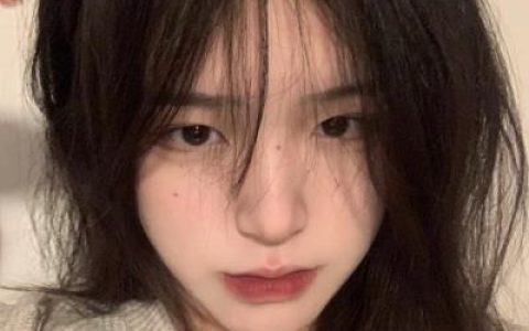 生活就是我拔出耳机之后的喧嚣(多风格小众的女生头像好看)