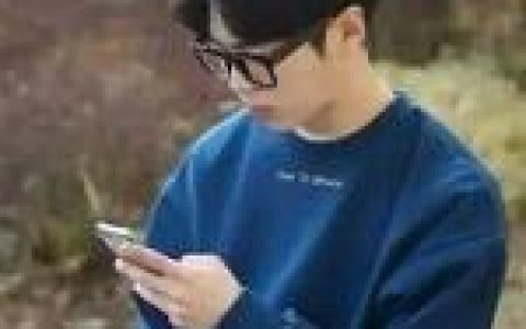 相聚时不谈彼此的辛苦(帅气男生头像个性十足)