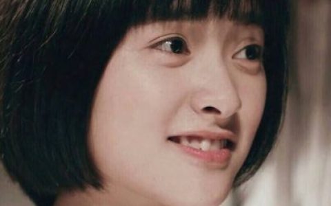江辰陈小希情侣头像两张(致我们单纯的小美好双人情侣头像)