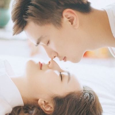 到现在你依旧是我最初的梦想(幸福好看的情侣合照贴吧头像两张)