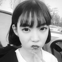 我性格孤僻只因我厌恶人心(好看的黑白女生抖阴头像)