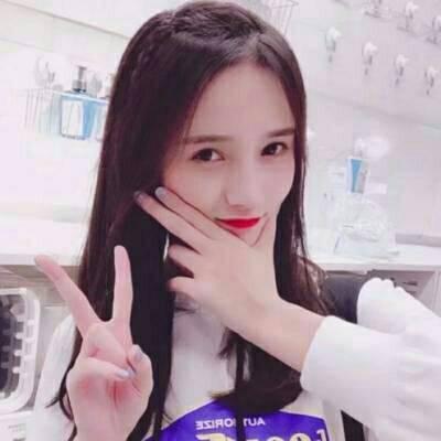 遇见对的人不要说永远要说珍惜(甜美可爱美少女头像爱搞怪)