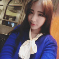 我爱狗狗狗狗爱我对我来说男人算什么(美女与狗狗的抖阴个性头像)