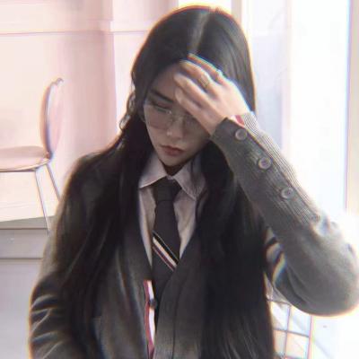 温柔只给意中人(一萌一酷的闺蜜头像可爱小清新)