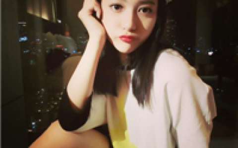 失恋算什么我又没受伤(阳光自信女孩的抖阴个性头像)