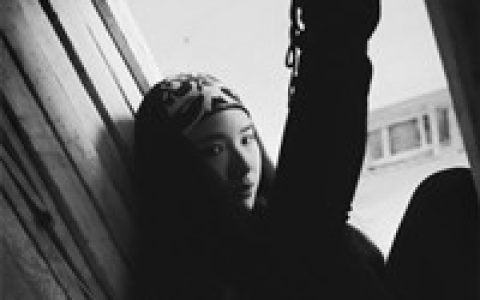 你是我心中别人不知道的心疼(黑白伤感的女生抖阴头像)