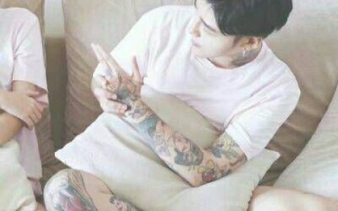 我们会一起走进婚姻的殿堂(非主流情侣头像一对两张图片大全)