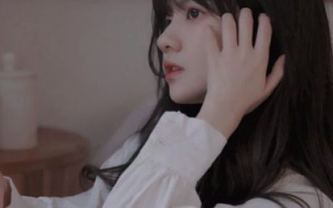 全新好看的简单气质的女头(清冷很有气质的的温柔女生头像)